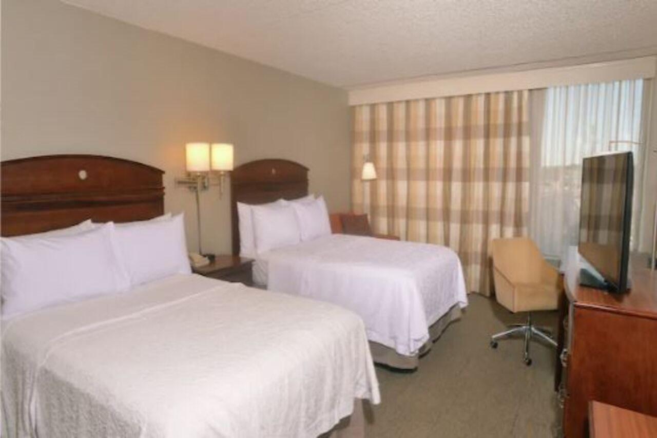 Hampton Inn Springfield-South Kültér fotó